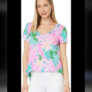 NWT Lilly Pulitzer Etta V-Neck Top in Multi Tigers Lair Jungle Vibrant Cotton